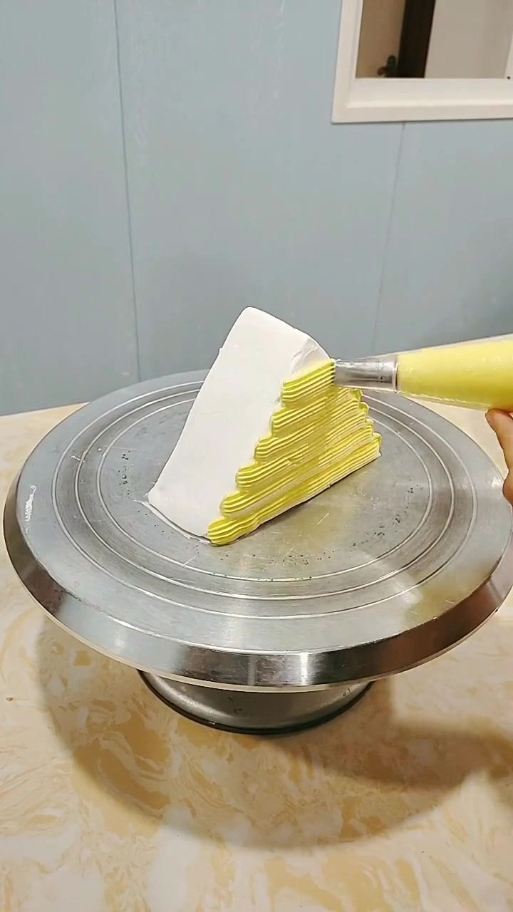 幸福一家佩奇蛋糕