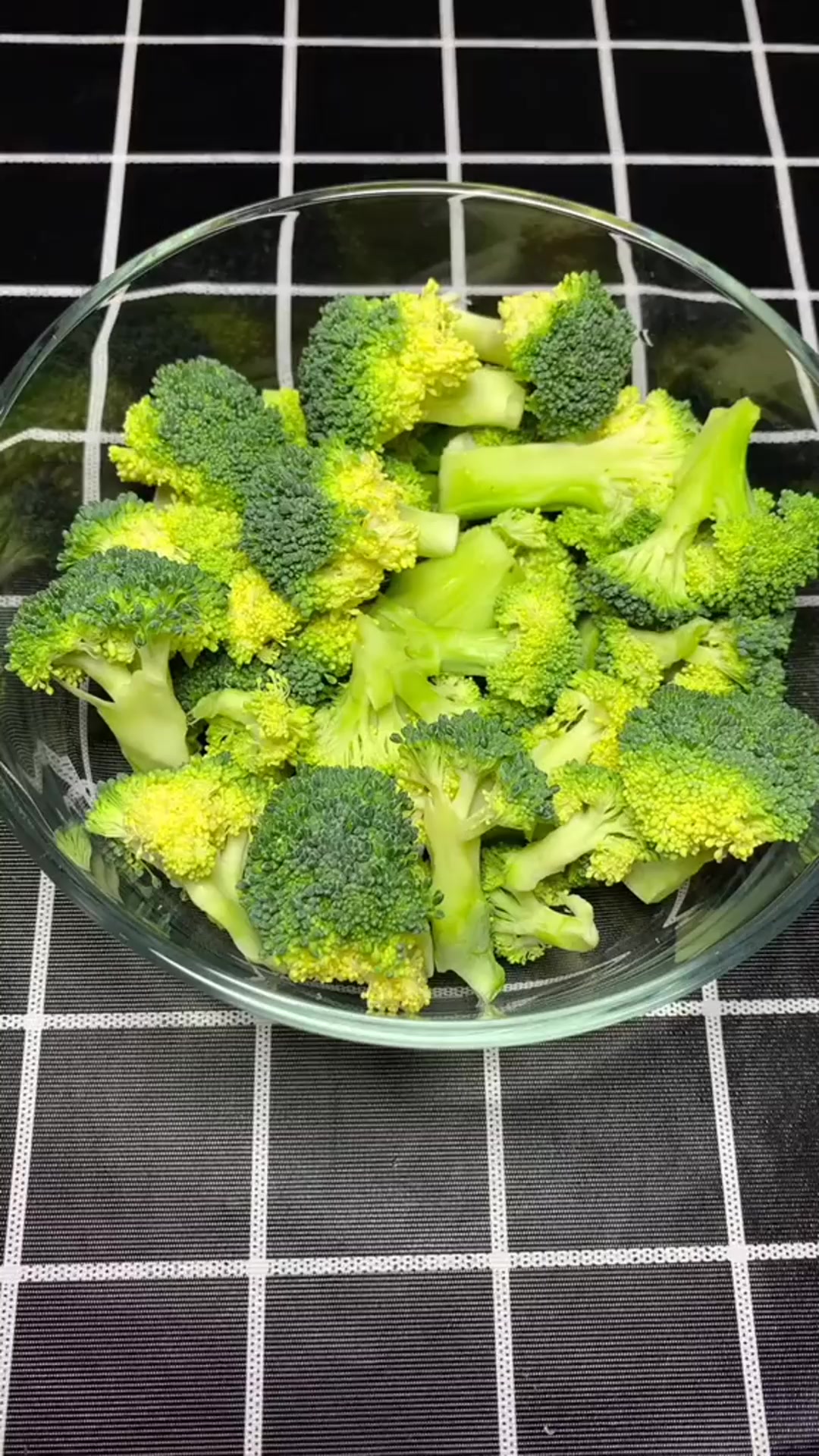 红番茄炒西兰花给不爱吃蔬菜的宝宝吃特别好美食家常菜