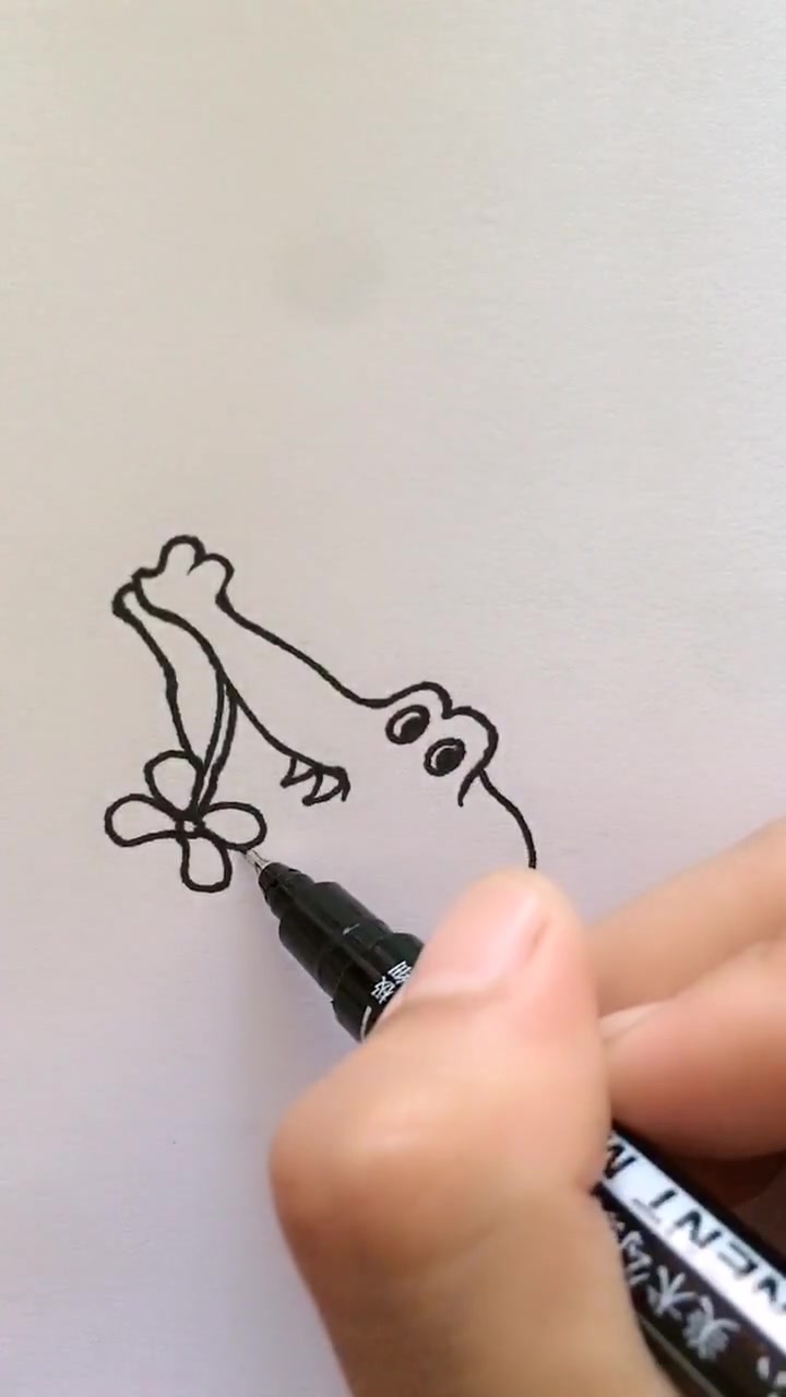 一只可爱的小鳄鱼简笔画,这么简单画法,我一个手残党都学会了
