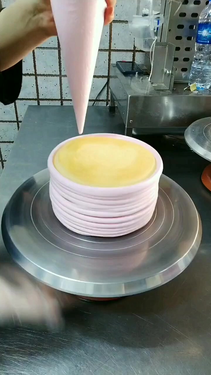 两三个闺蜜过生日一定选择这款蛋糕,超级好看哦