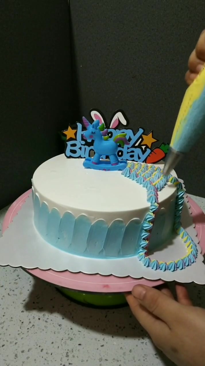家里男孩子过生日可以订这款蛋糕,特别漂亮