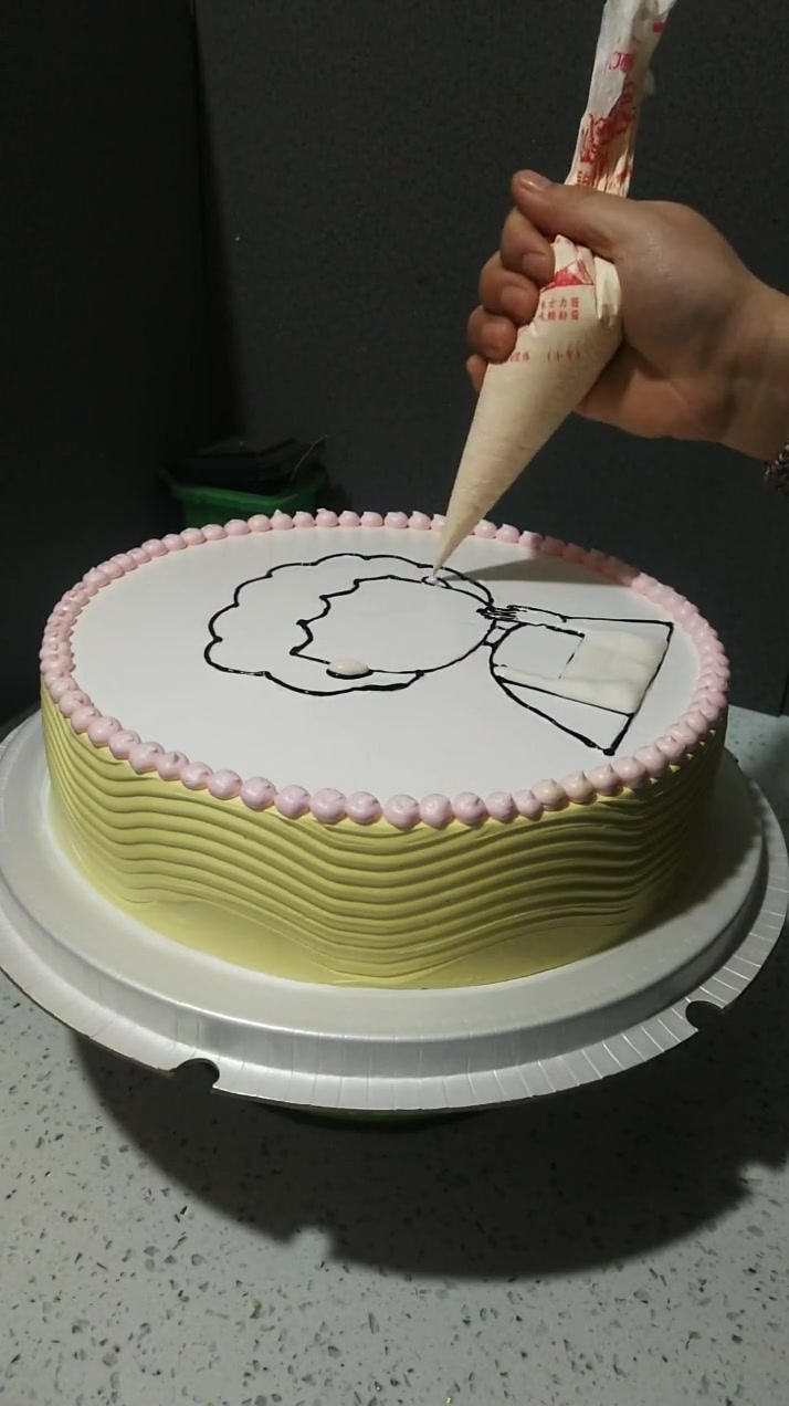 妈妈过生日的时候就要选择这款蛋糕,简单又漂亮