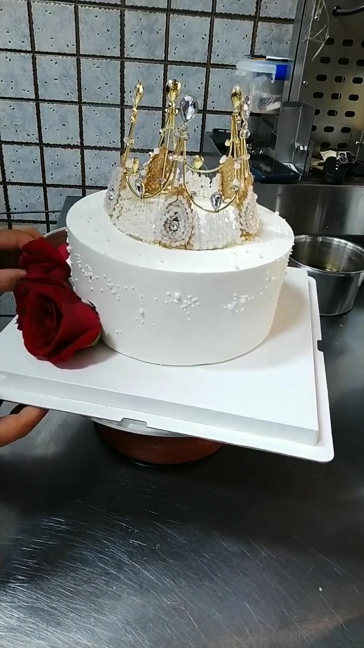 2020年爆款玫瑰花蛋糕,可以用来表白,据说一次就能成功!