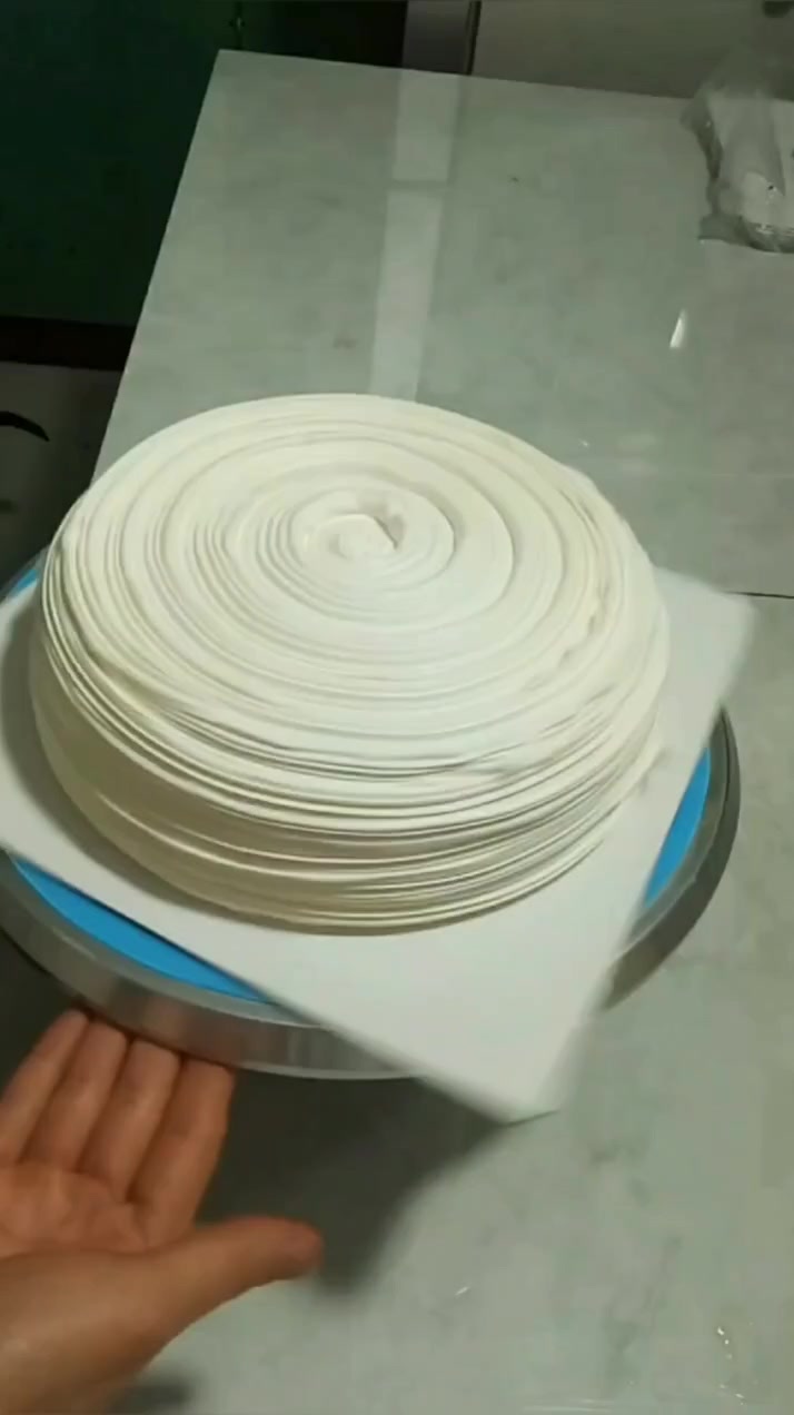 特别可爱漂亮的小兔子蛋糕,非常适合送给小女孩