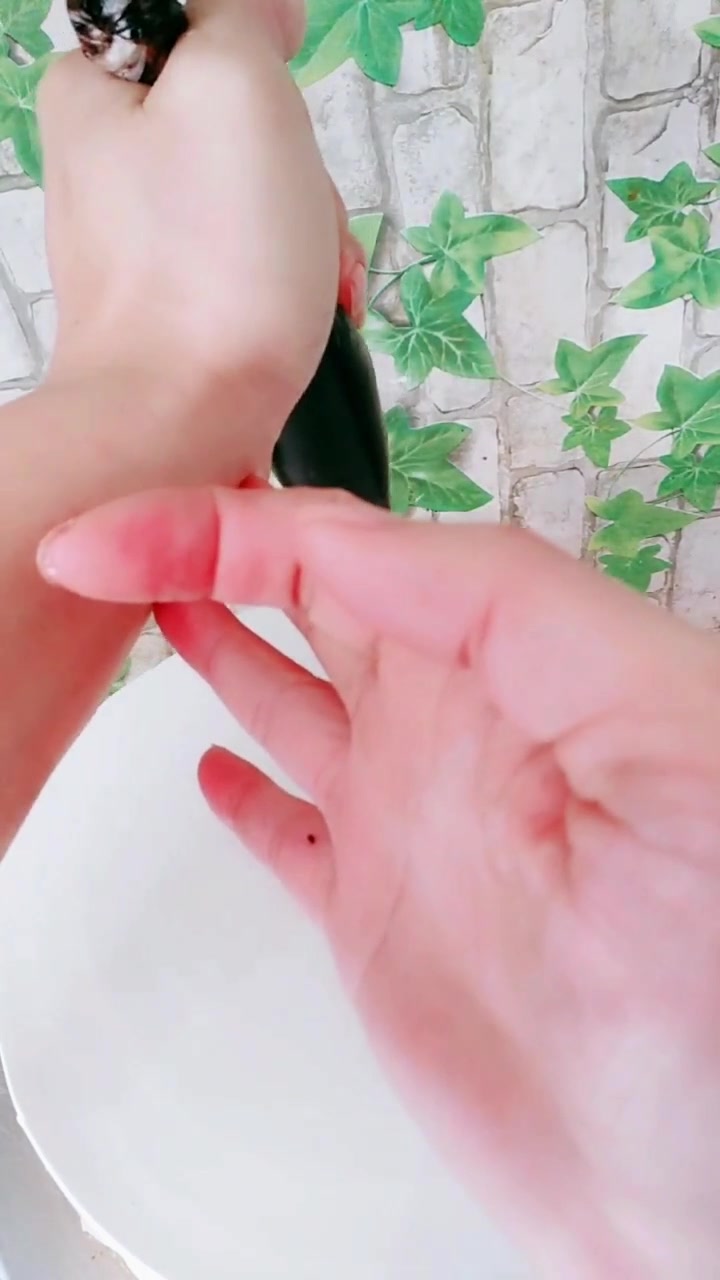 这是一款特别简单的文字蛋糕,但是特别的温暖