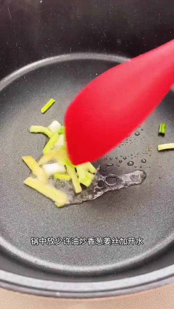 丝瓜汤怎样做不发黑,鲜香嫩绿,其实技巧也简单