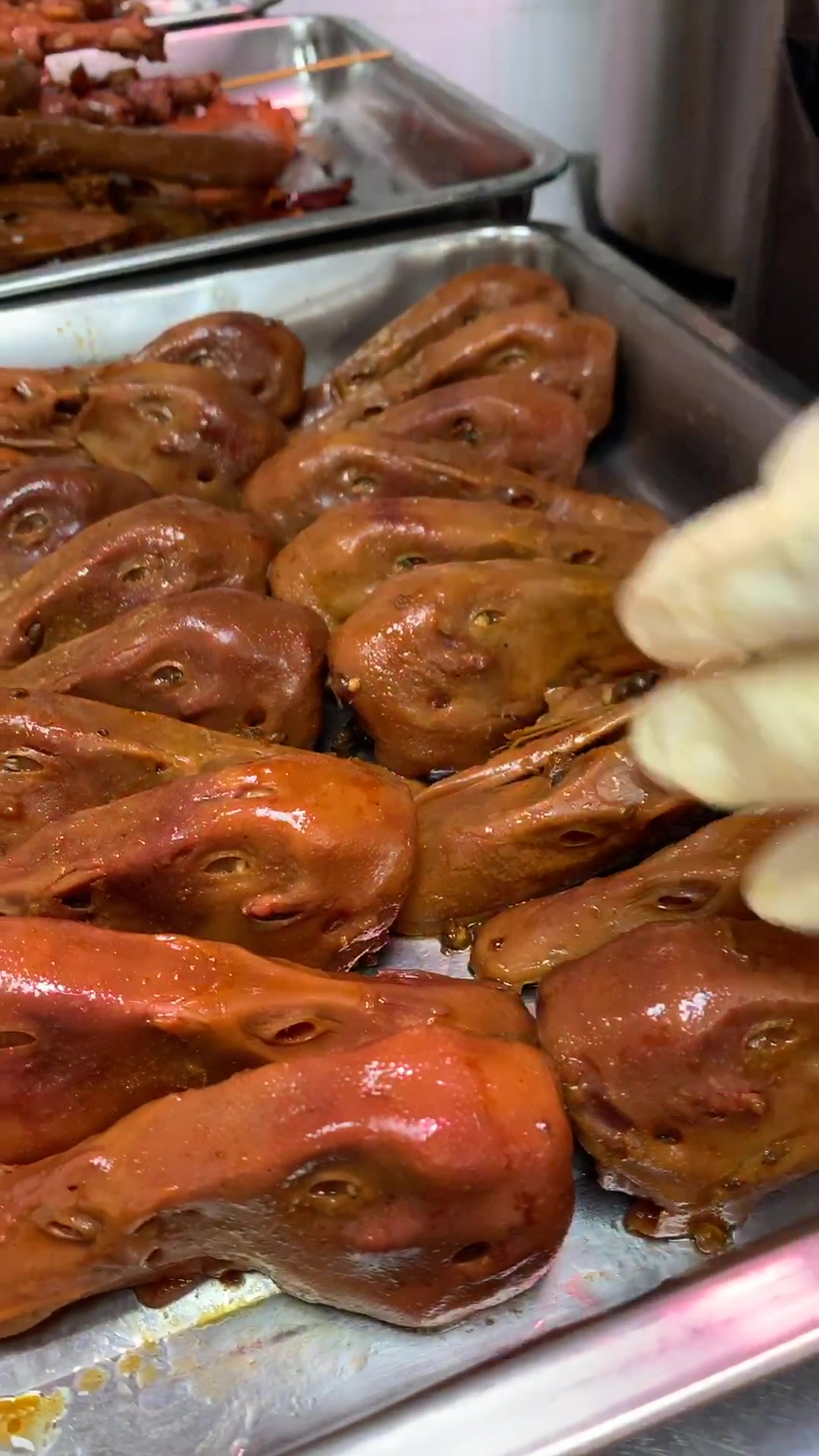 麻辣久久鸭出锅喽