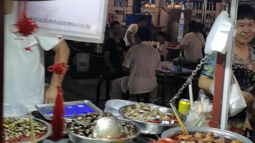 开封鼓楼小吃一条街