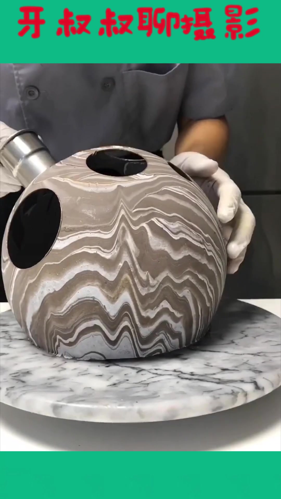 第一次见这样的巧克力蛋糕,成品的一瞬间,这造型属实惊艳到我了