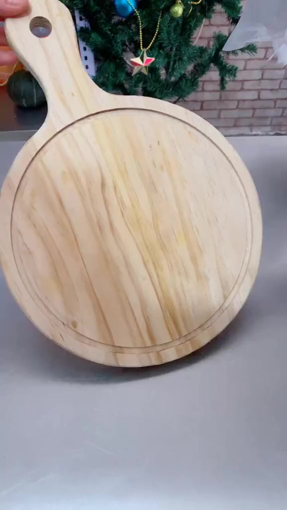 榴莲披萨八寸分别是饼底,水果酱,榴莲,芝士,27080烤6分钟