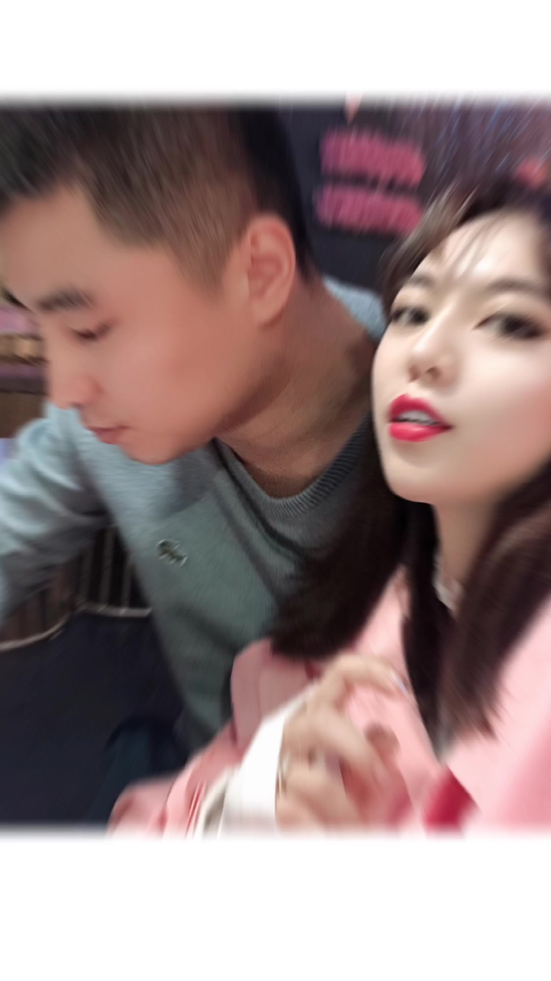 成双成对,今后就是三人行了^_^