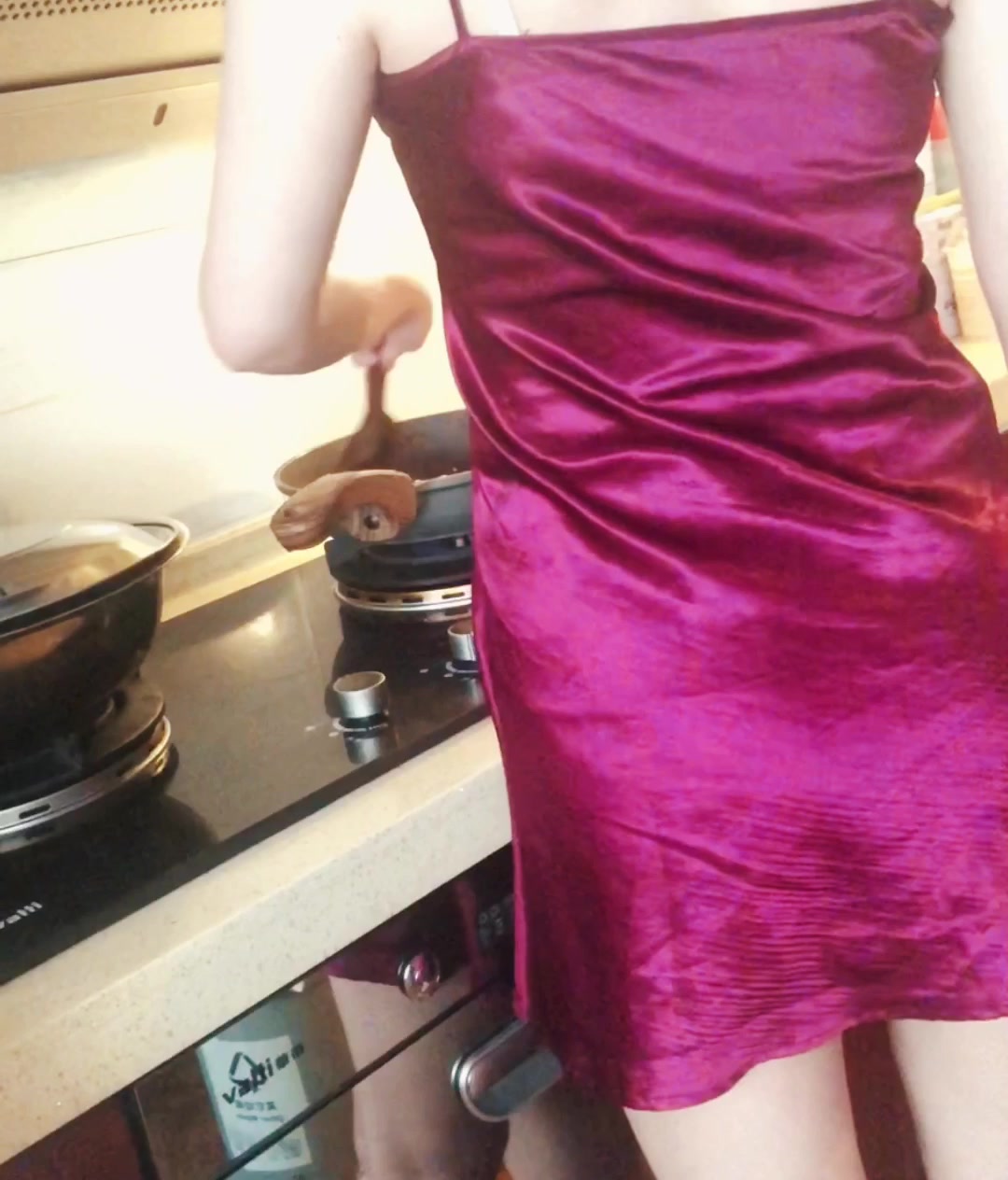 北京女白领用剩余食材做出了夏季爽口开胃的家常菜