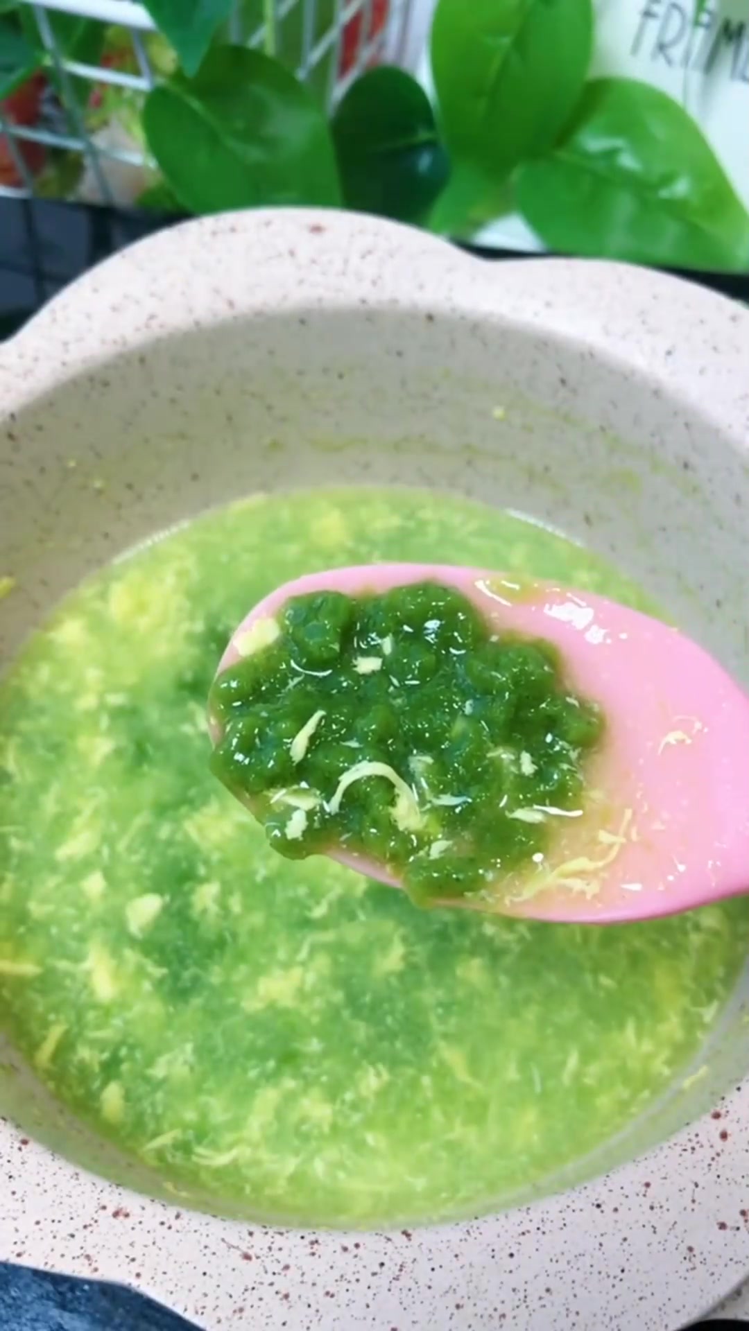 这款青菜鸡蛋汤不仅营养丰富,味道也非常好!