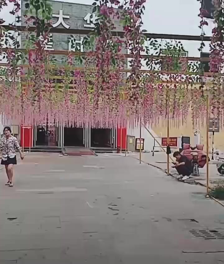 临沂的中心人山人海