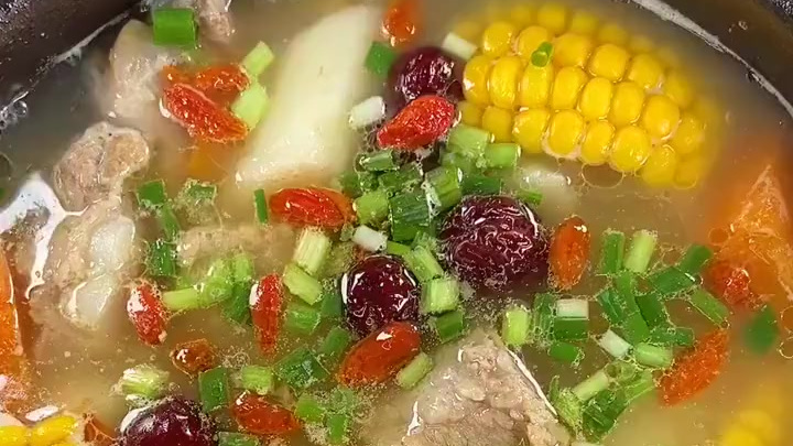 为爱的人做一道玉米胡萝卜山药排骨汤,瞬间可以喝三碗 !