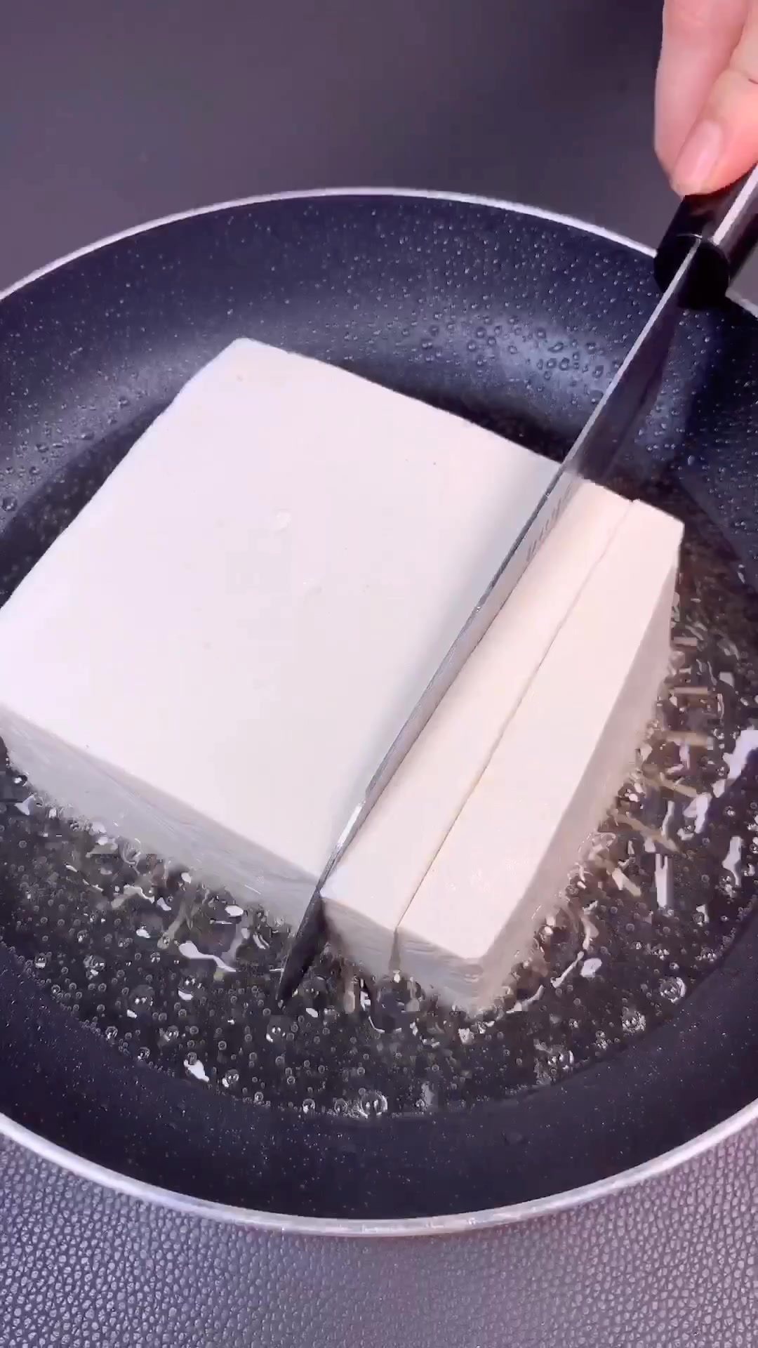 平底锅照样可以做石锅豆腐