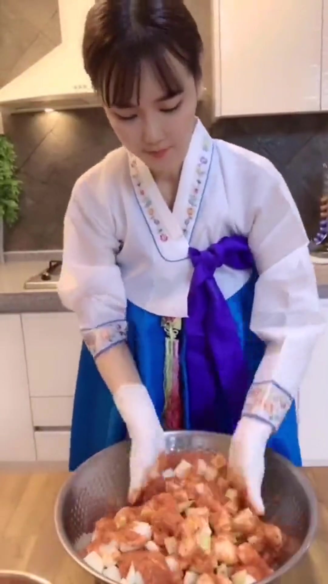 韩国夏天爽口泡菜,做法简单自己做出来吃的干净,美味胡萝卜泡菜