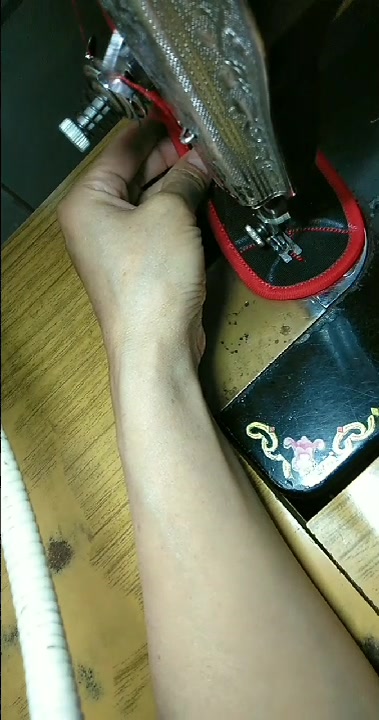 烟花画发,老式缝纫机做的鞋垫