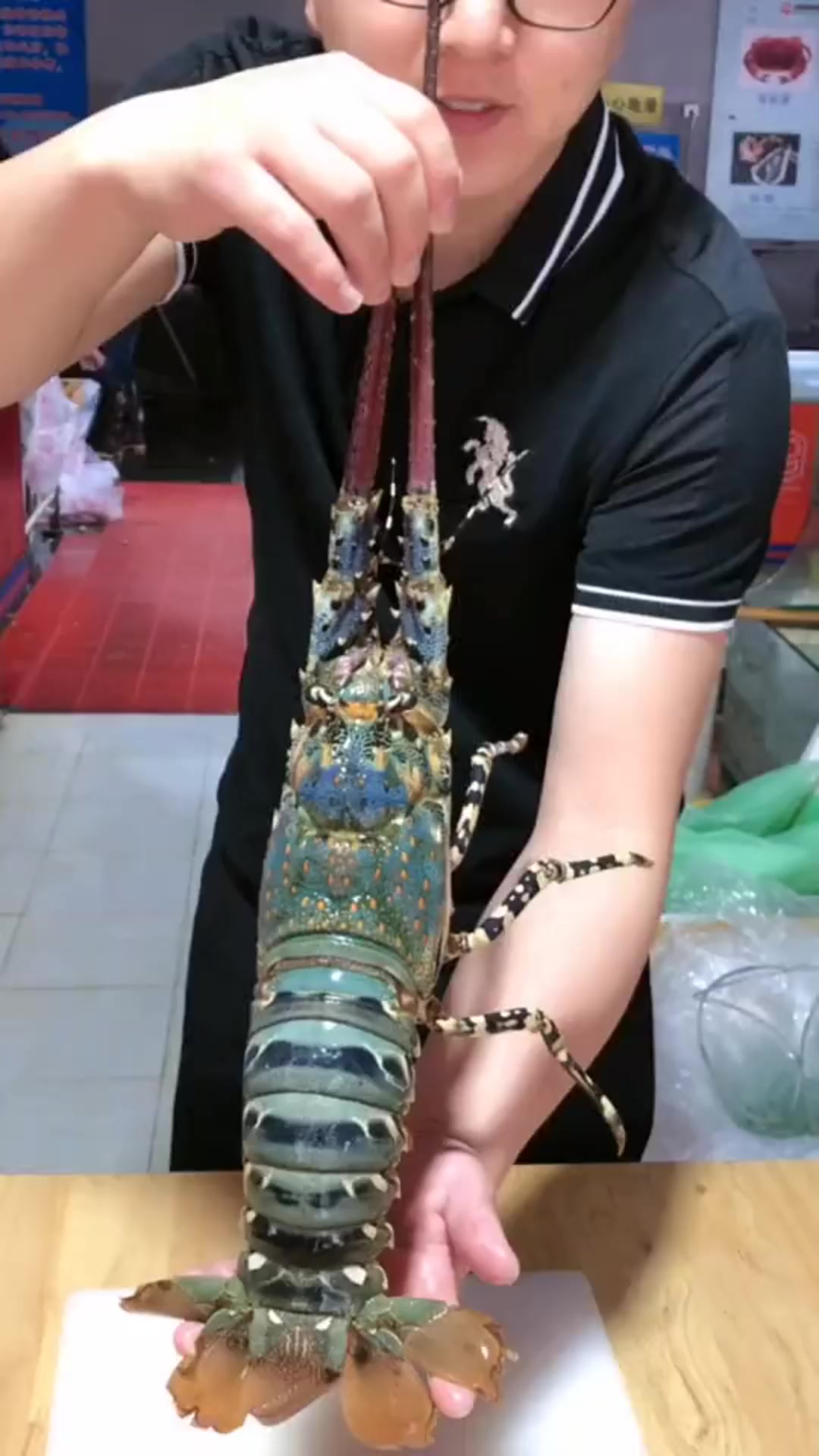 中华锦绣龙虾肉质鲜美饱满