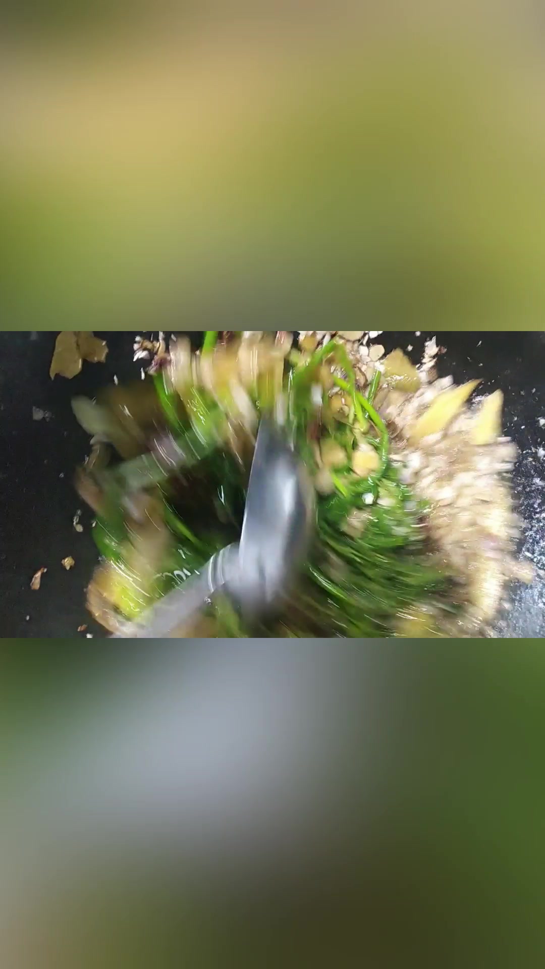 广东客家舌尖上的美食,秘制酱香三杯鸭,古法炮制,口齿留香