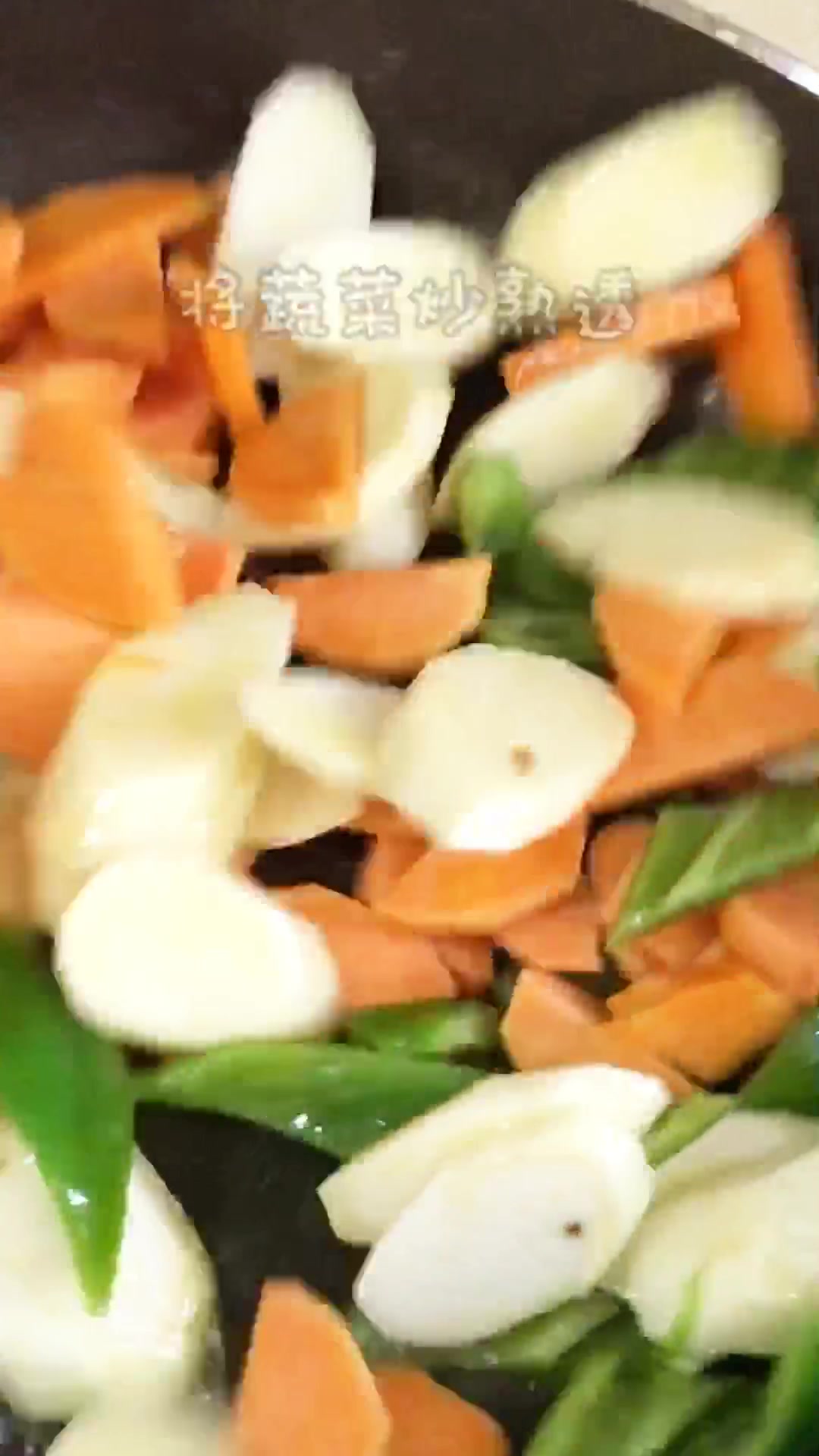 难怪你炒的肉片那么柴,还费油,原来这儿做错了,58岁阿姨来教你