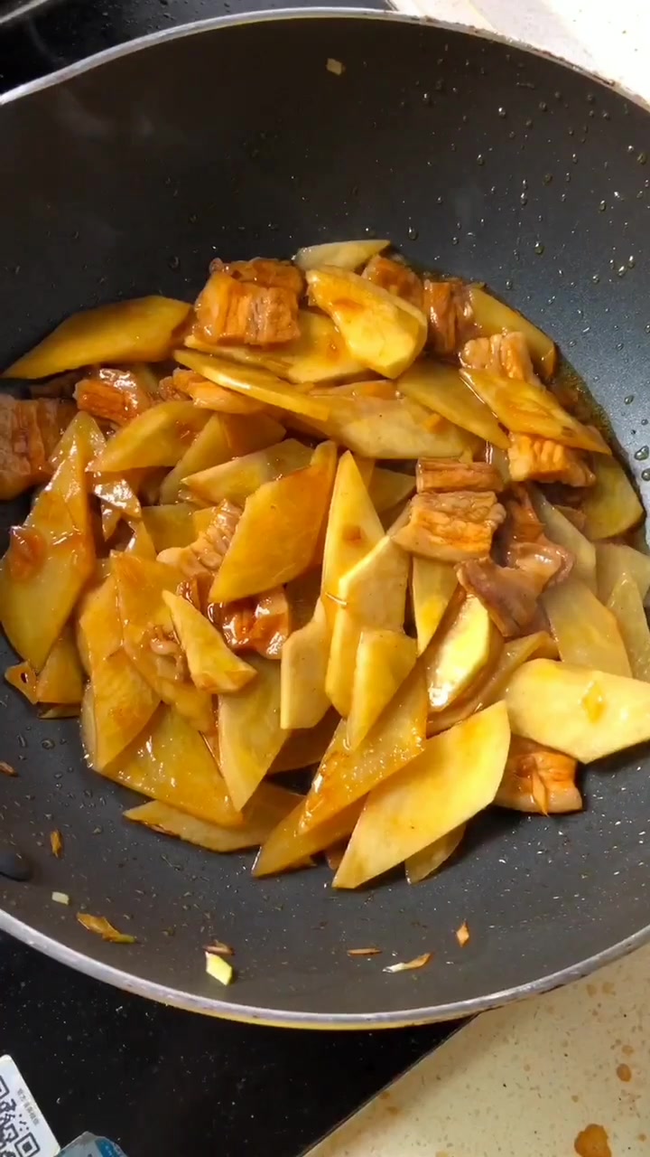 角瓜土豆片炒肉做法,简单好学营养丰富