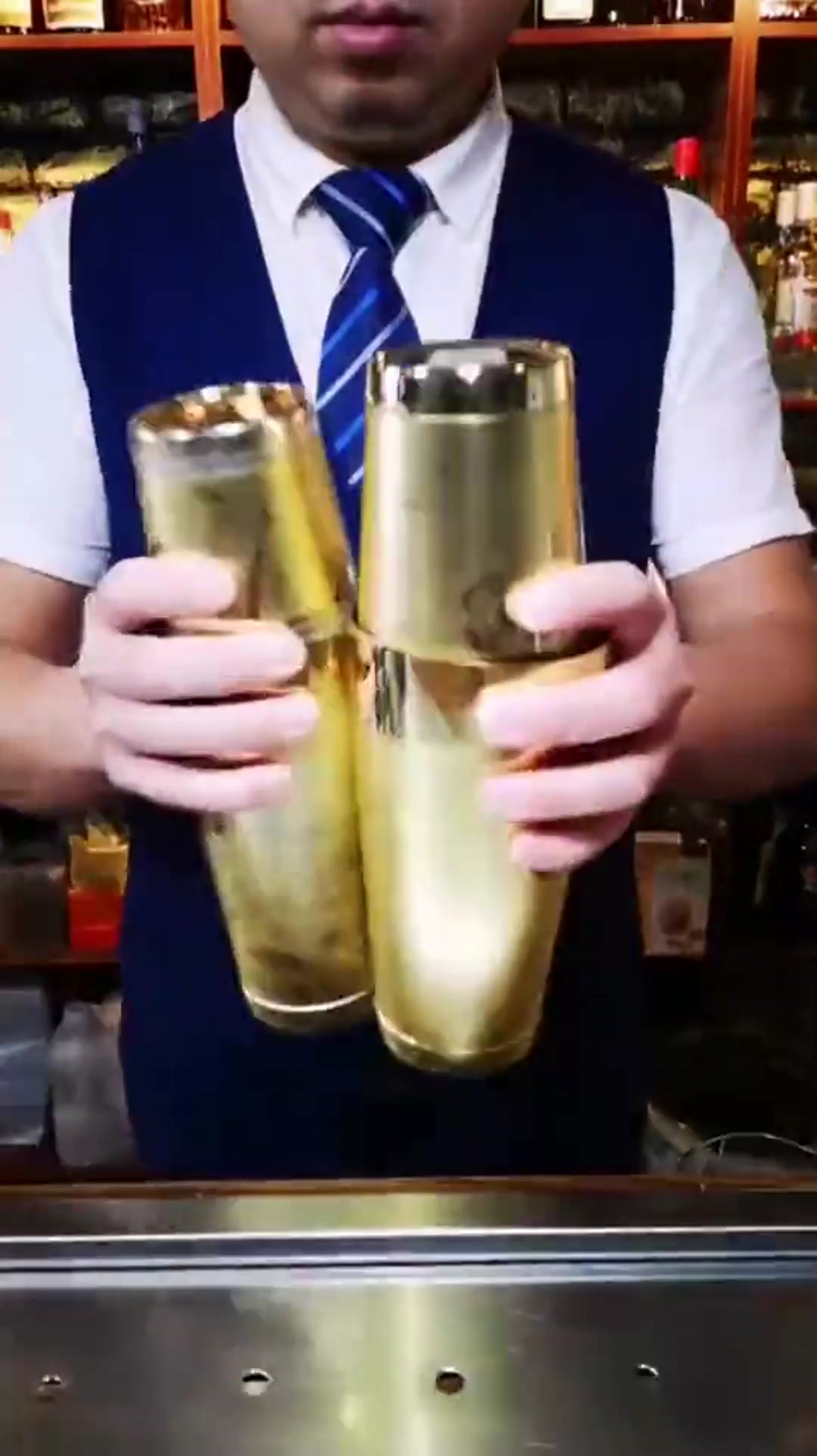 八号当铺鸡尾酒,放一块祖传的老冰