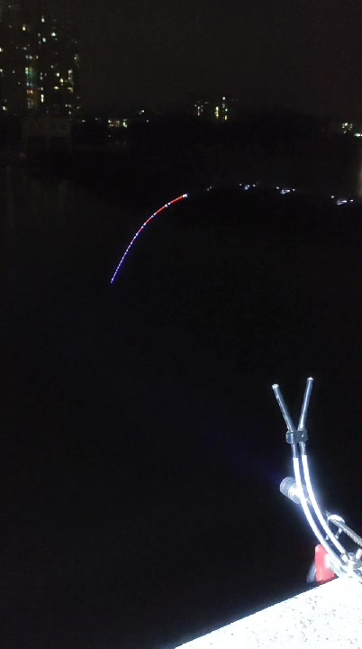 桥筏夜钓中裸斑遛鱼手感不错