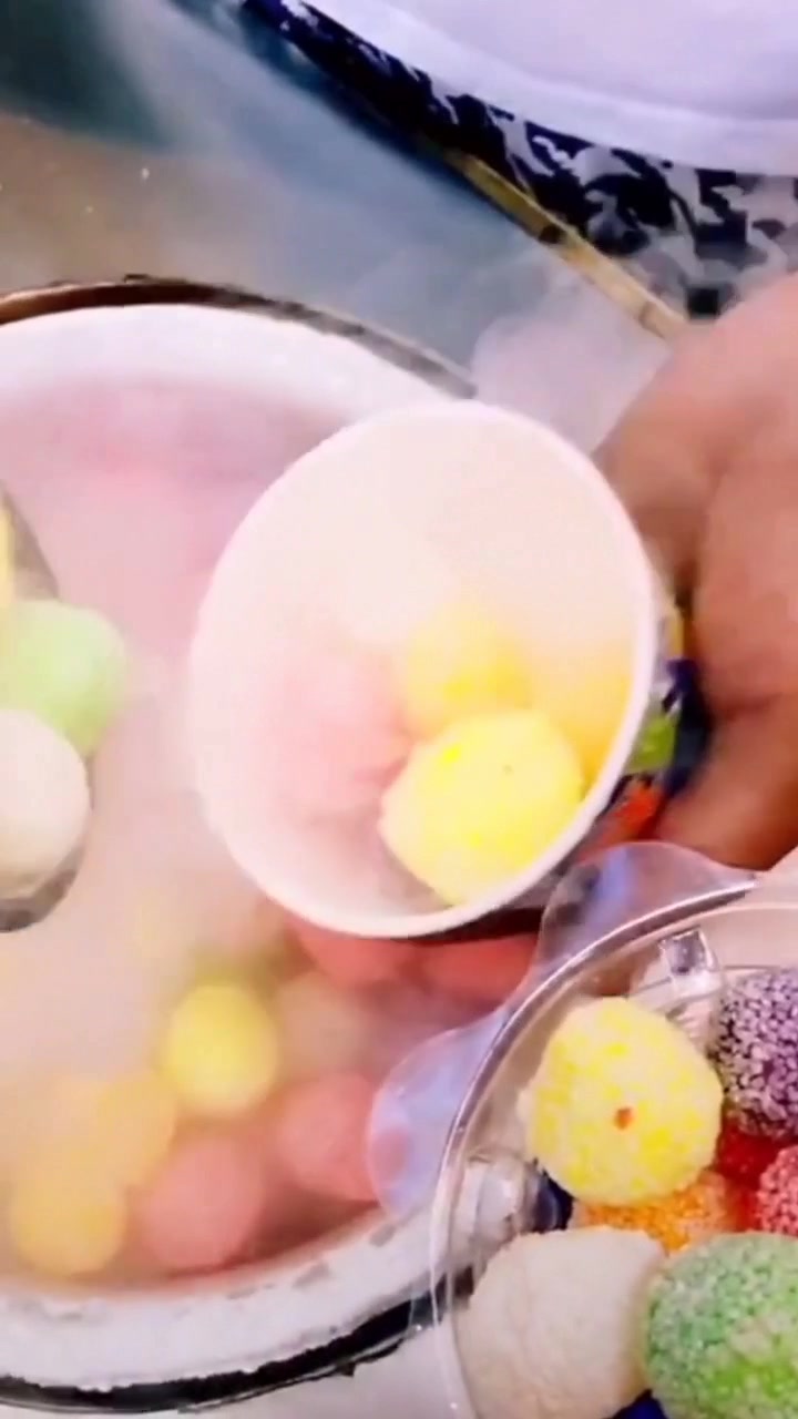 逐渐消失的网红美食,冒烟冰淇淋你吃过吗?