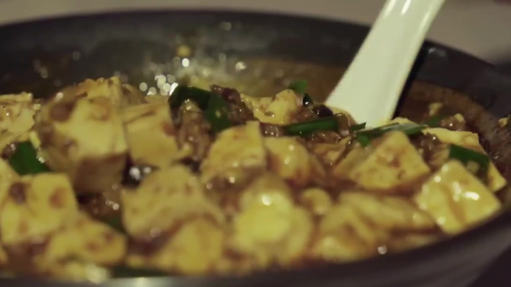 【川菜可不止一个辣字】提到川菜,你会想到什么味道?其实,川菜有24种味型,分三大类:麻辣、