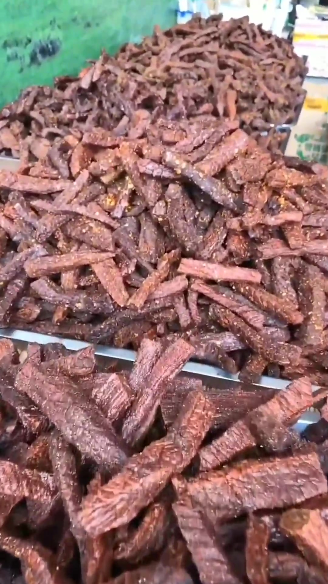 内蒙古纯正牛肉干,全部都是纯手工制作,有好几种口味来