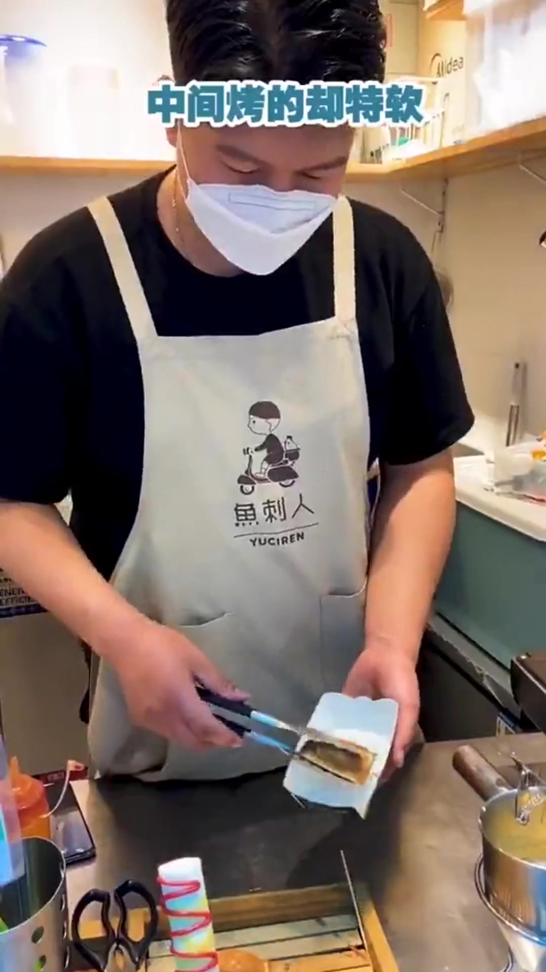 你小时候吃过鸡蛋仔吗!爆浆的吃过吗?