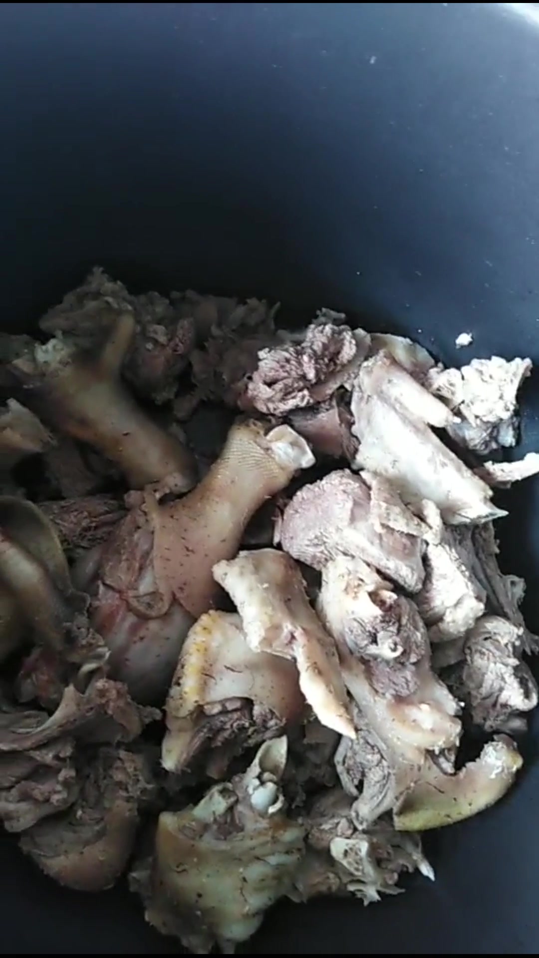 老鸭汤的做法,清香不油腻,汤鲜味美营养滋补,操作简单一看就懂