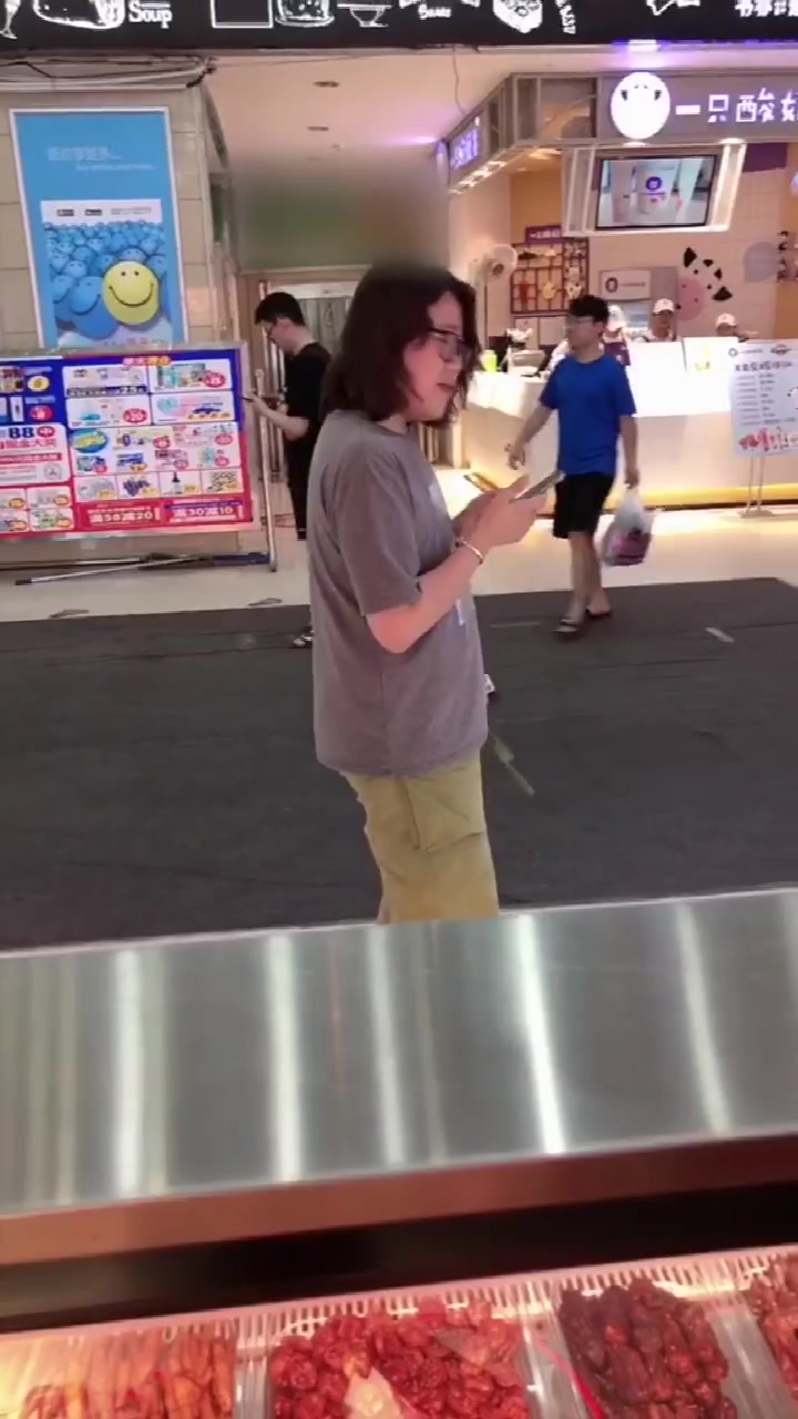 居然敢挑战浪老师吃“泡椒凤爪”而且输了还送一吨凤爪?搞笑的吗