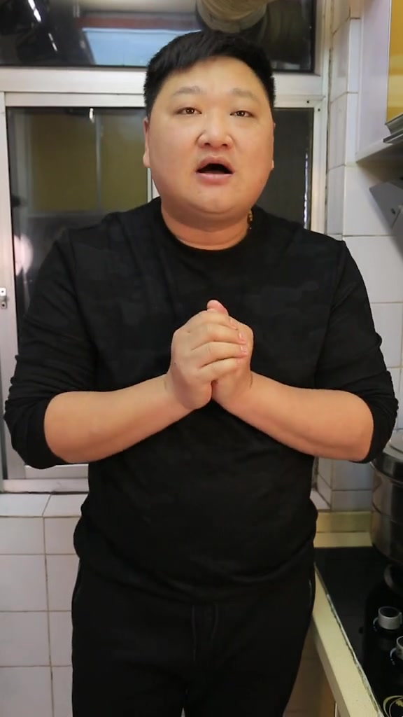 家庭烤箱生蚝做法,感谢您的支持武汉加油这个视频有点料