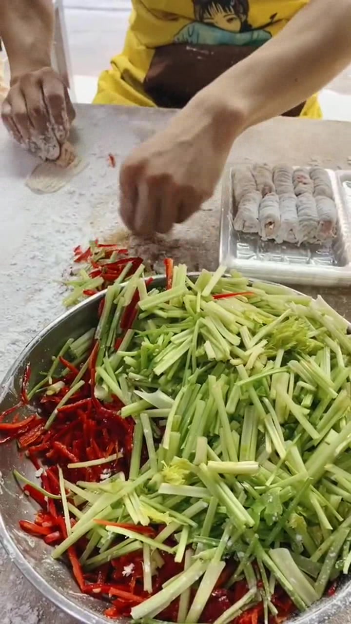 美味的鱼肉卷,如此特别的做法,还是头一回见!