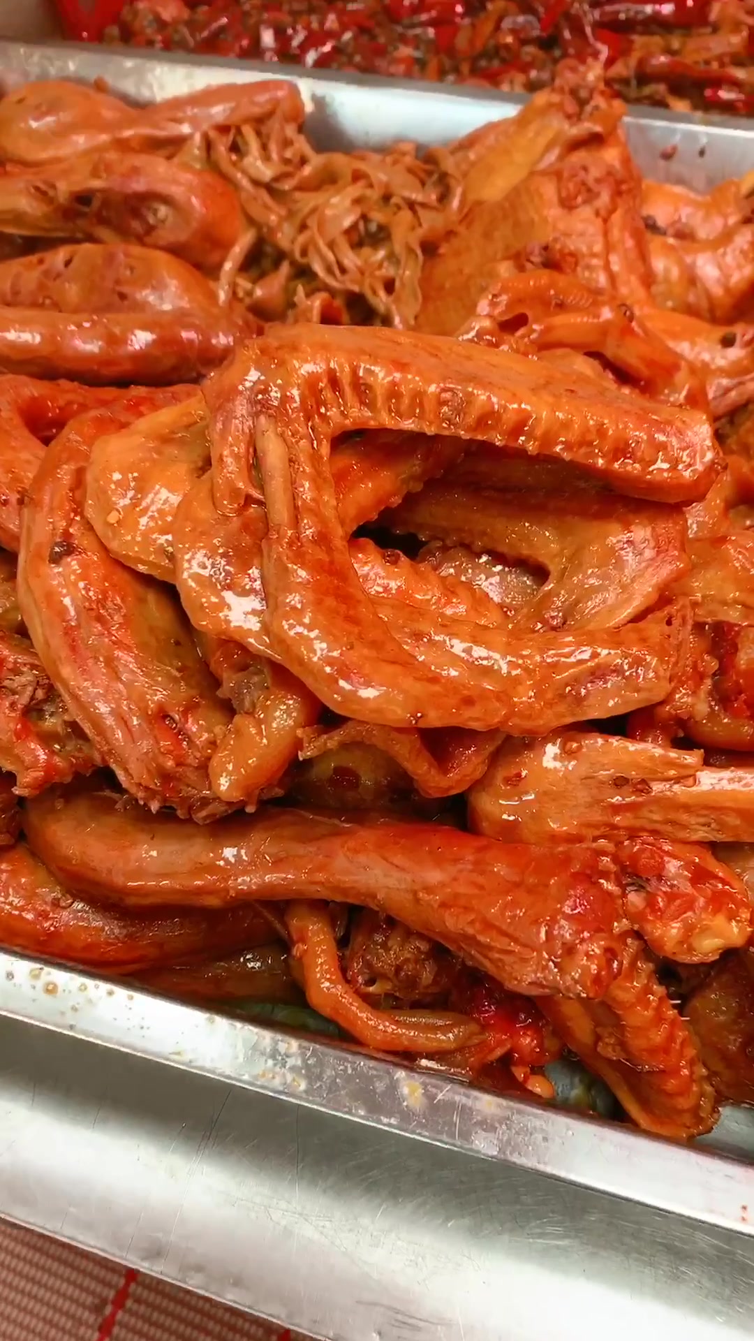 正宗麻辣久久鸭出锅啦