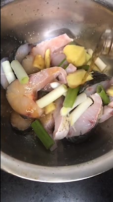 苏式爆鱼外酥里嫩,要做的色泽红亮关键加这样东西