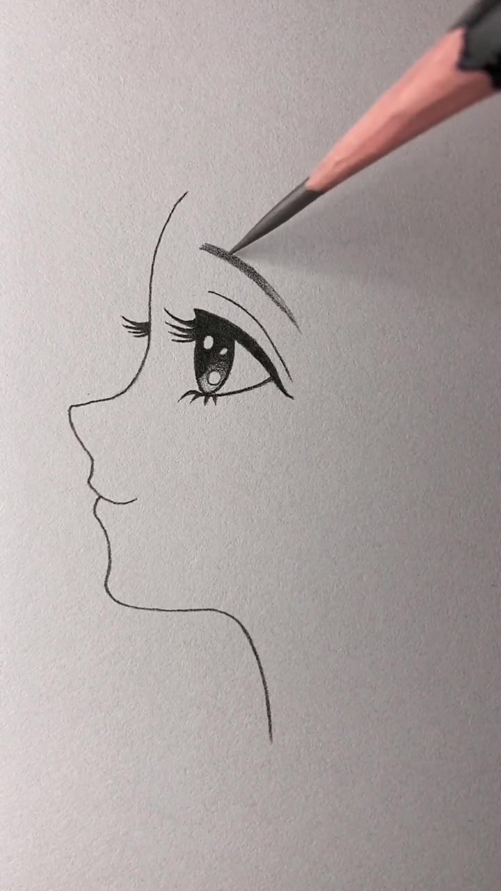 简笔画:眼里有星光的卡通女孩
