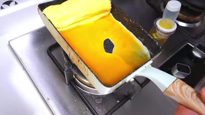 #被食物治愈的一瞬间#今日份便当分享 今天又有视频可以食用啦 要给男盆友颁发敬业奖 香烤猪