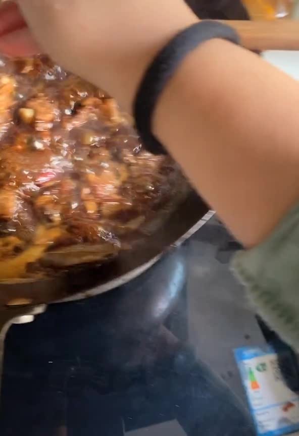 一锅出两道菜,我这脑子绝了,一个红烧冬瓜,一个红烧排骨