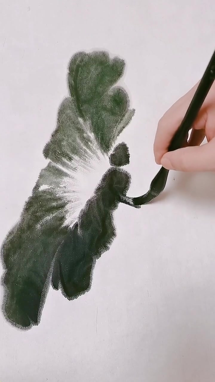 怎样画荷叶呢,国画教学演示