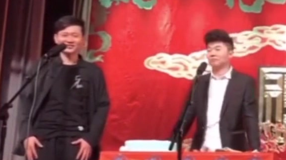 #孟鹤堂官宣结婚疑似是二婚#德云社玉面小生孟鹤堂近日采访中大声官宣“已经结婚”!大批女粉丝
