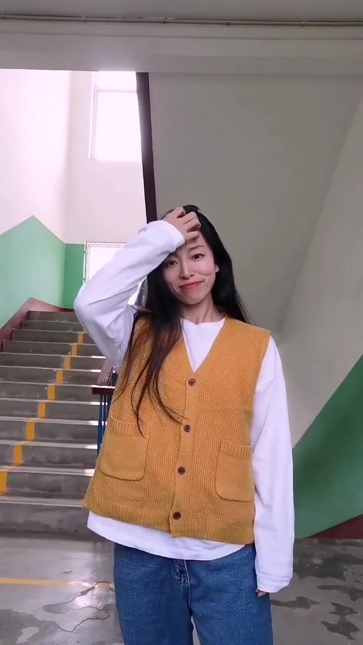 真是不敢相信,一身肌肉的女人,竟然是一位老师