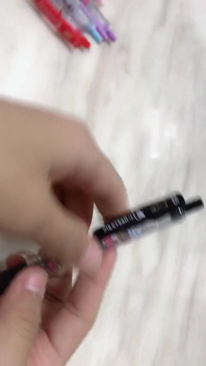 新买的肉球的笔很耐思