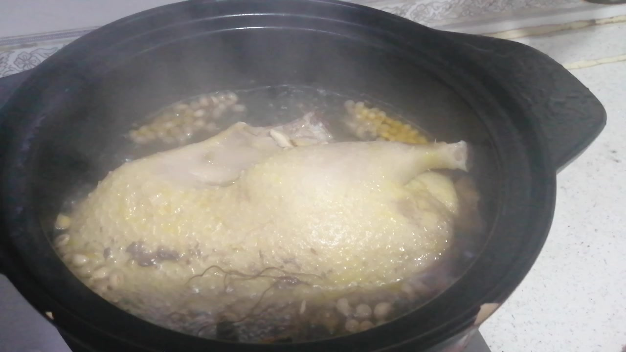 今天晚上小黄豆煲农家鸭子,想吃的过来啦