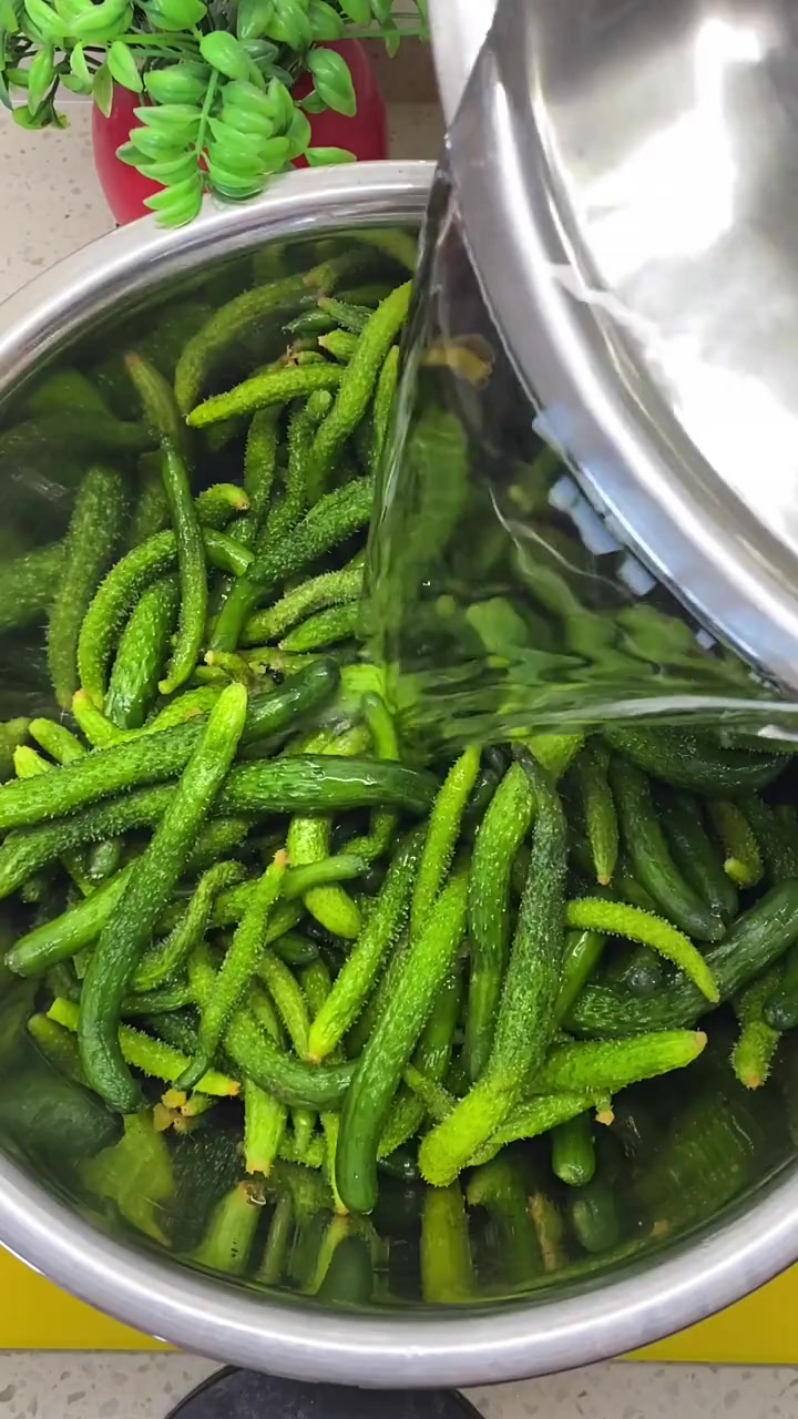 小黄瓜咸菜的腌制方法
