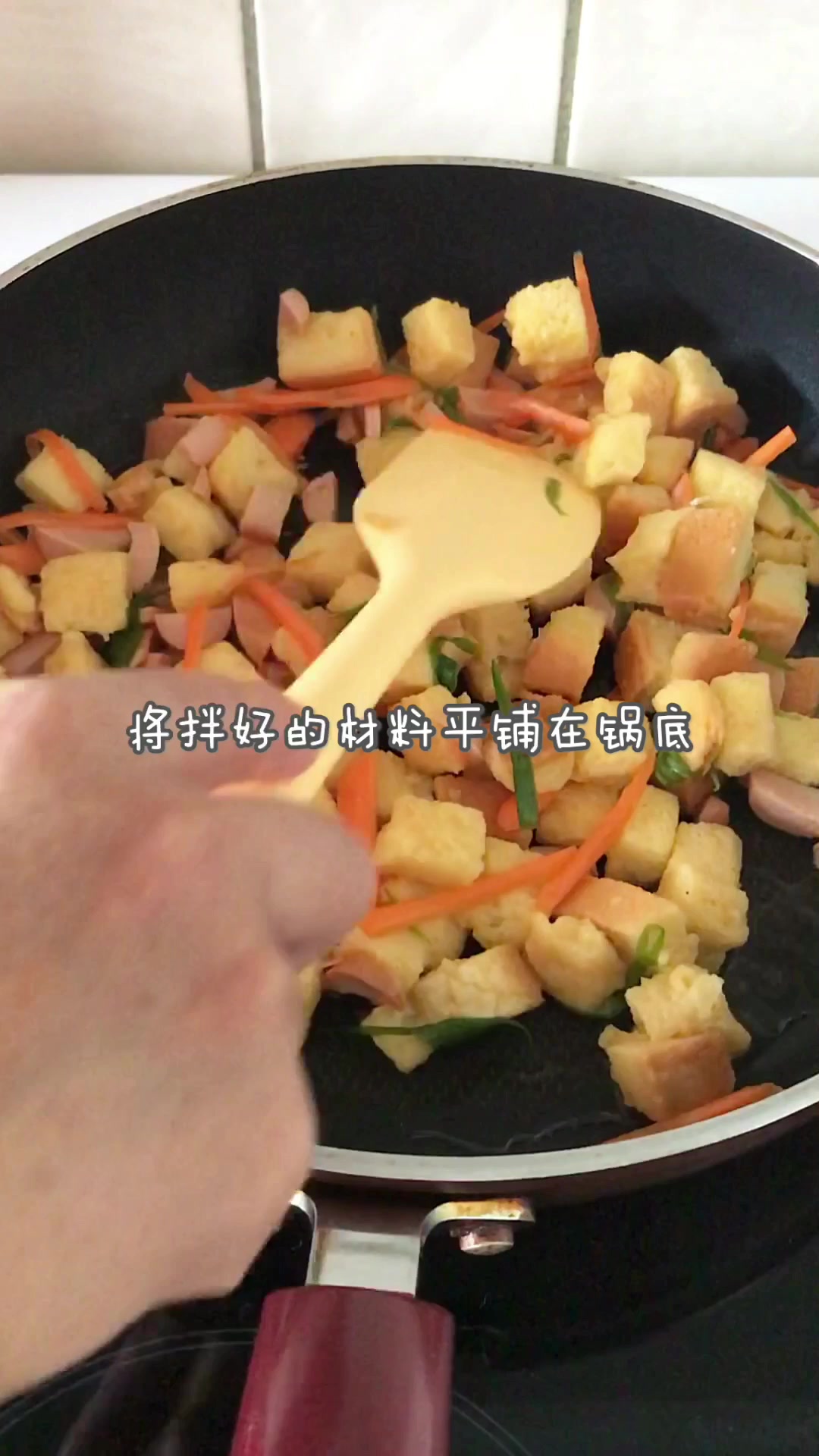 剩面包怎么加热才更好吃?教你一招秒变焦香酥松,比新鲜的更抢手