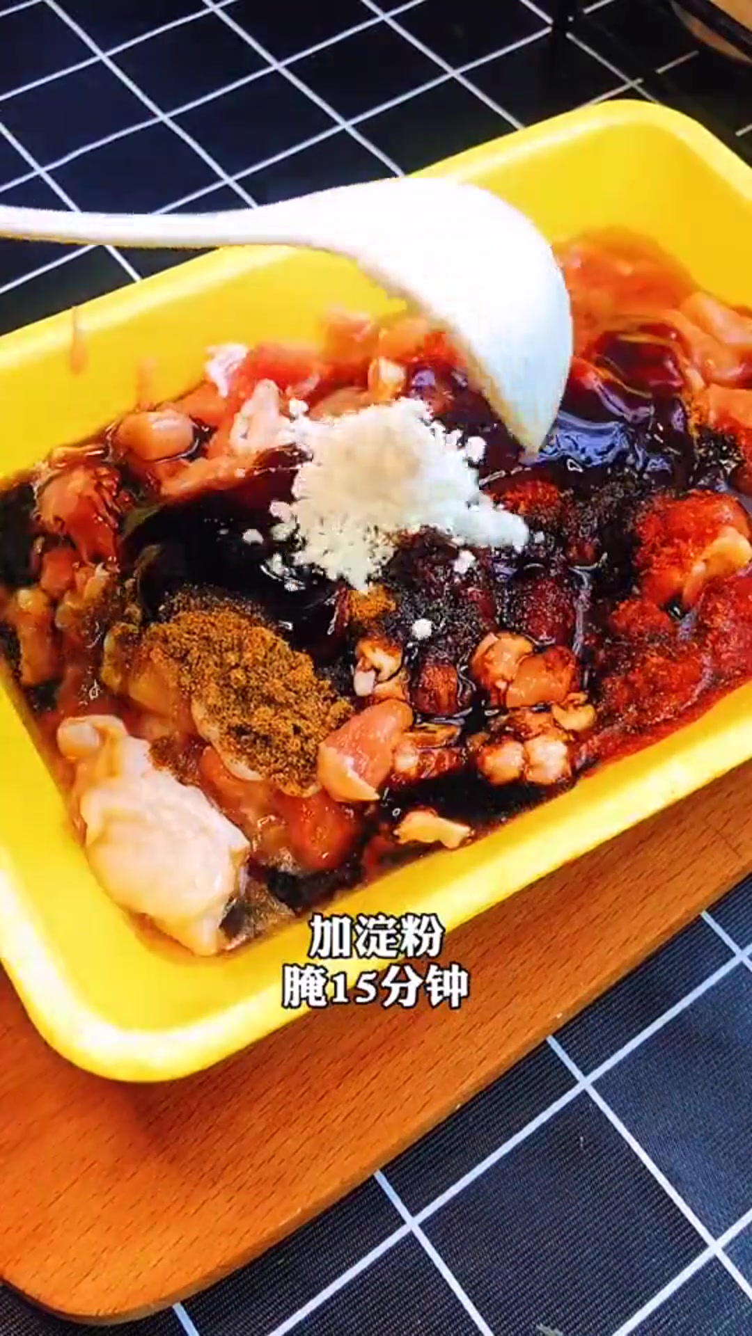 吃过勾魂的香菇鸡丁卤面吗吃完之后,让你满嘴留香