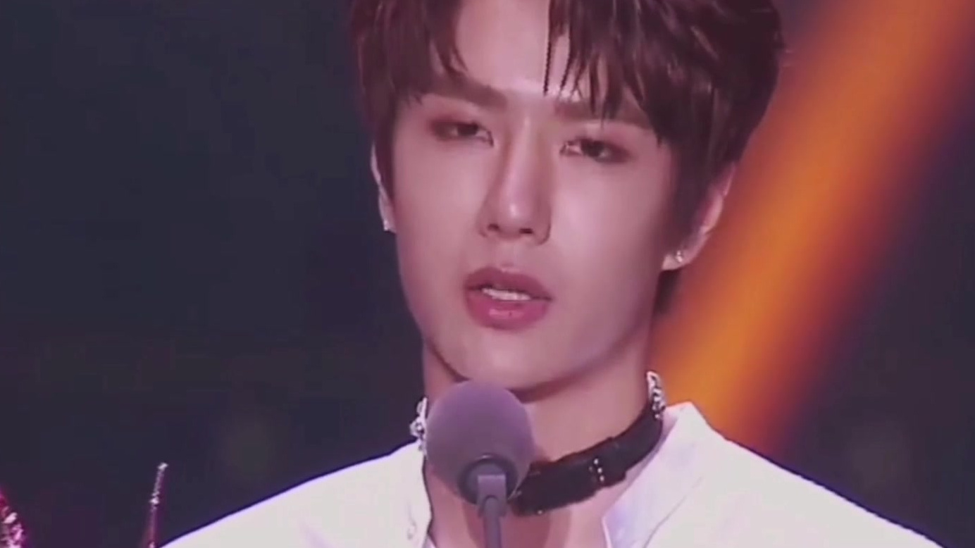 #王一博#  王一博:我一定会继续努力的。              我一定会更努力的。 